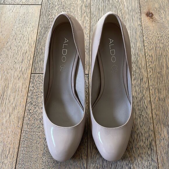 Patent Leather Stiletto Pumps Size 6.5 Nude Almond Closed Toe Platform - Picture 1 of 11